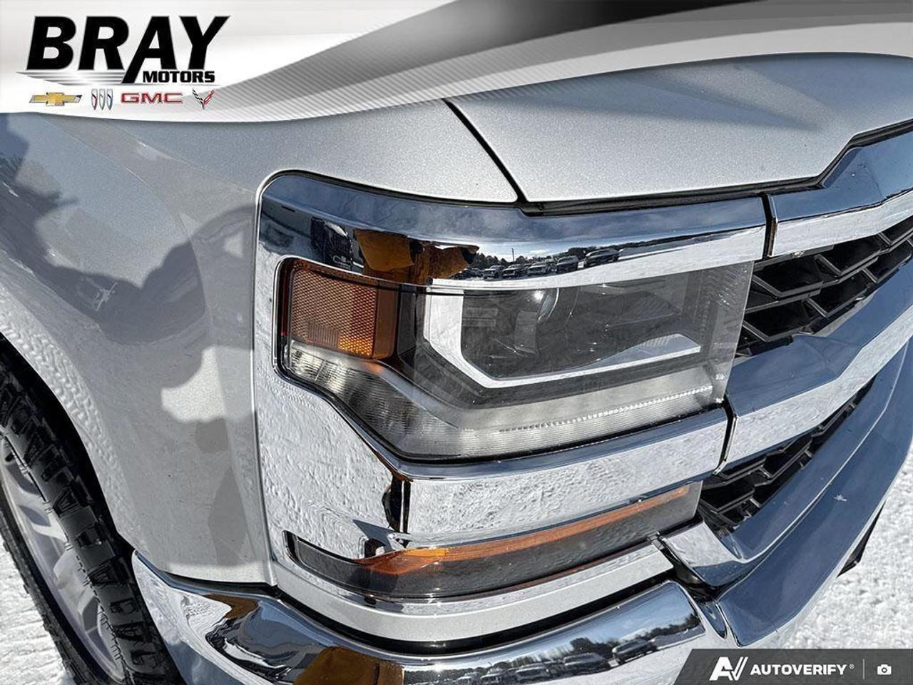 2017 Chevrolet Silverado 1500 LT   TONNEAU COVER, RUNNING BOARDS, CERTIFIED. Photo