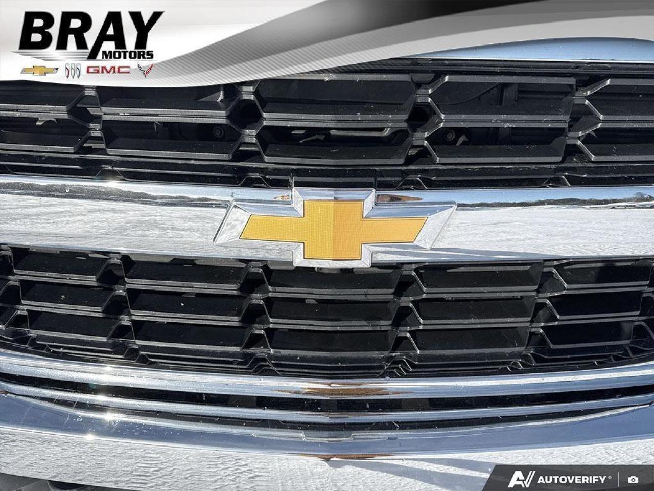 2017 Chevrolet Silverado 1500 LT   TONNEAU COVER, RUNNING BOARDS, CERTIFIED. Photo