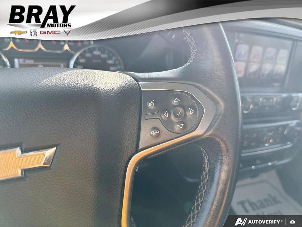 2017 Chevrolet Silverado 1500 LT   TONNEAU COVER, RUNNING BOARDS, CERTIFIED. Photo