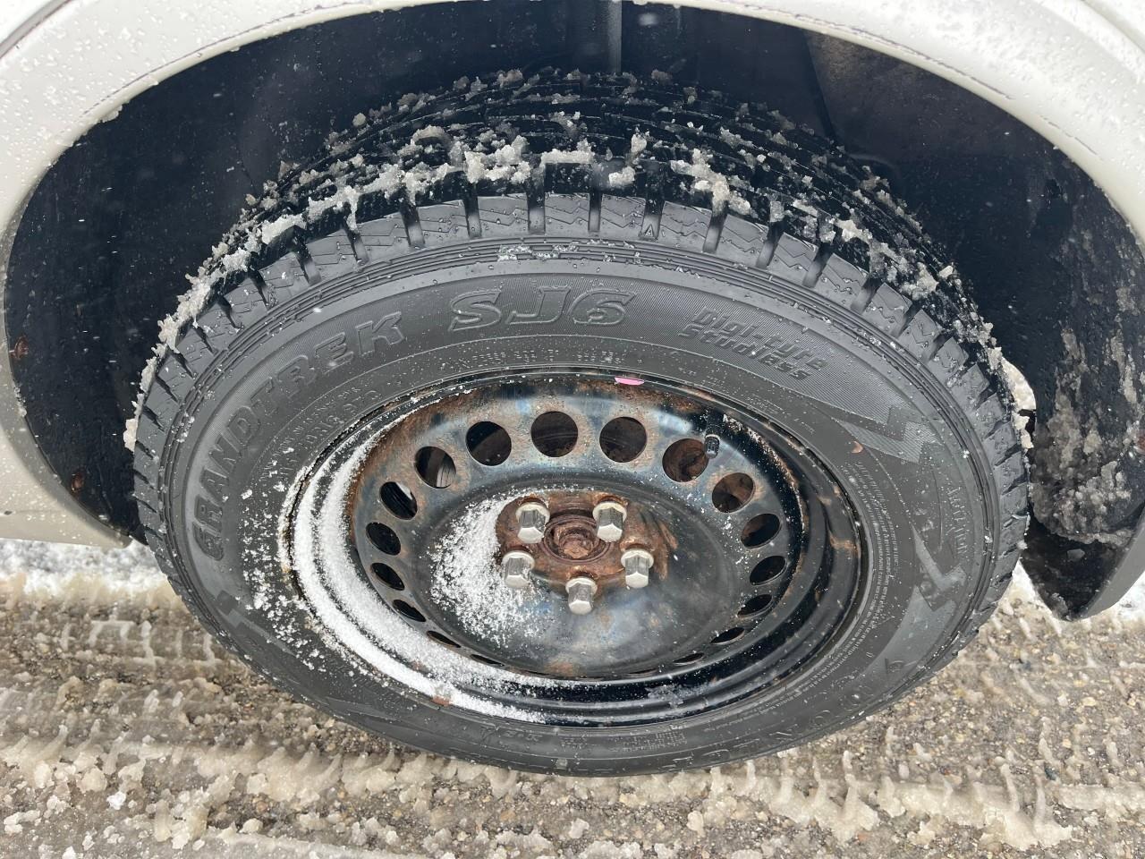 2014 Buick Encore AWD 4dr Leather Photo2