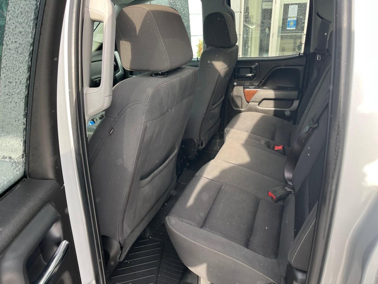 2017 GMC SIERRA 2500HD 4WD Double Cab 144.2  SLE Photo