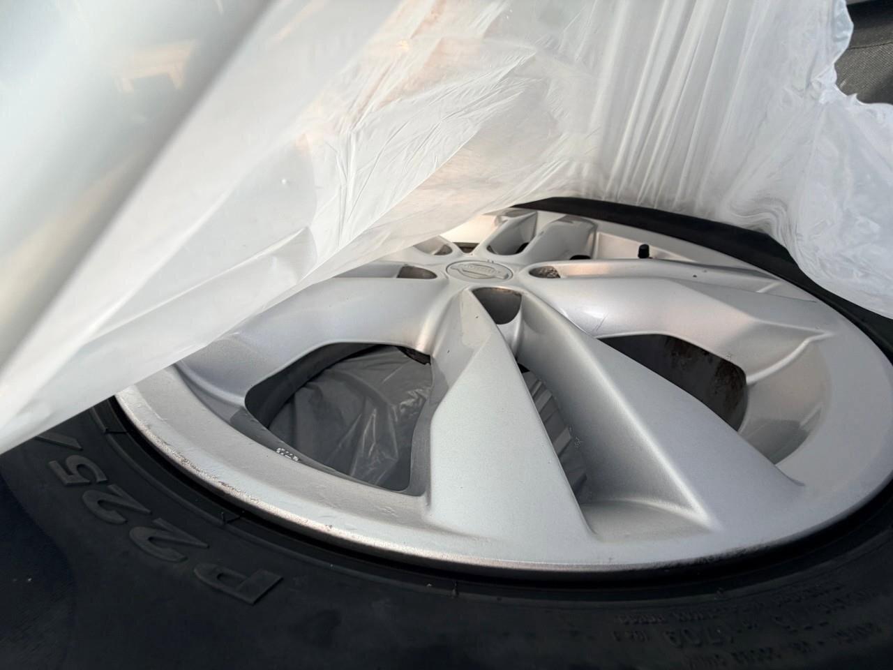 2012 Nissan Rogue FWD 4dr SV Photo