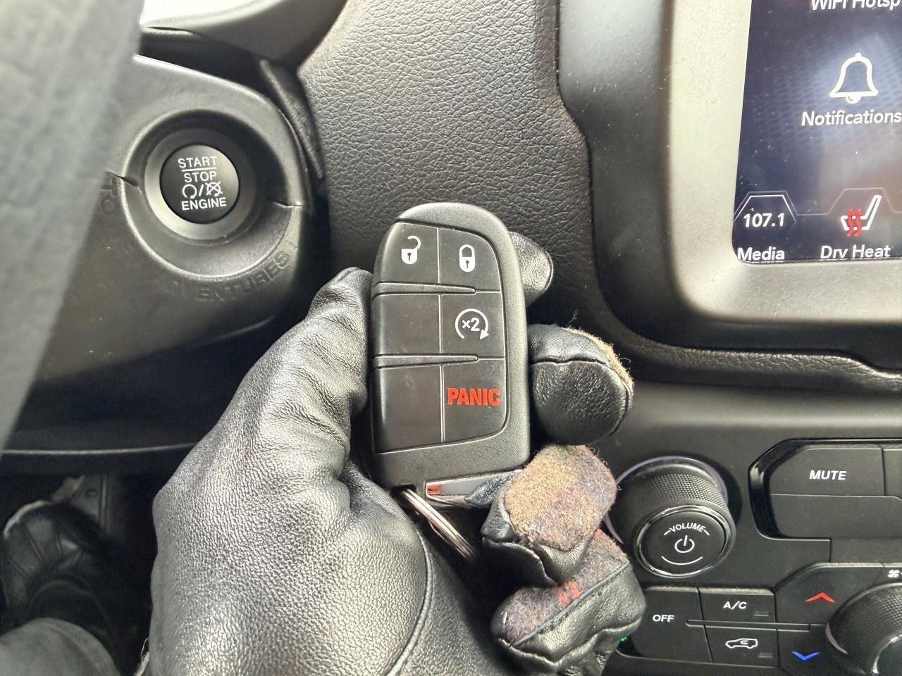 2021 Jeep Renegade 80th Anniversary 4x4 Photo