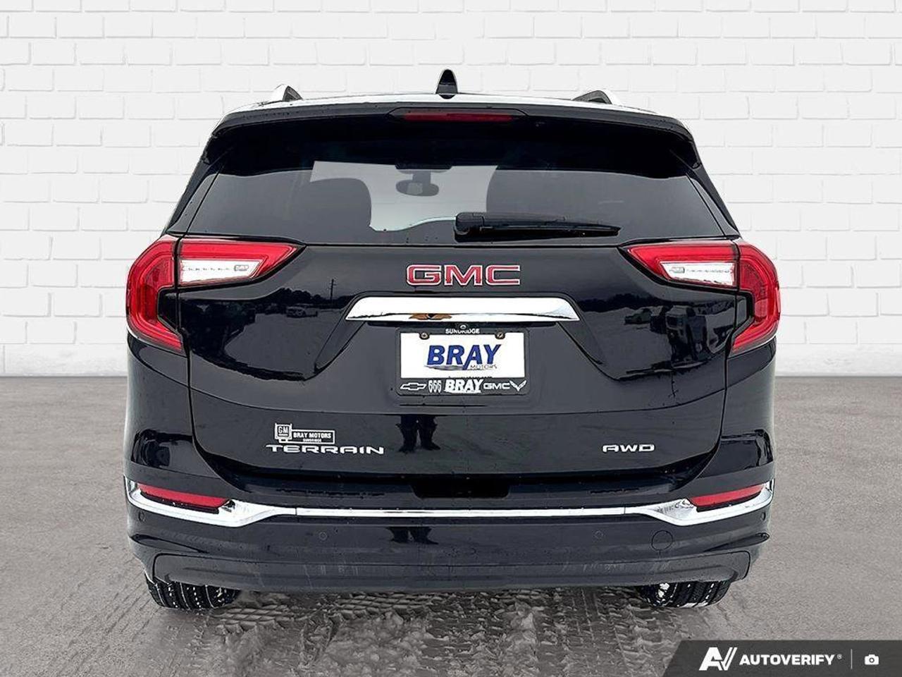 2023 GMC Terrain Denali   SUMMER & WINTER WHEELS AND TIRES, ALL WEA Photo3