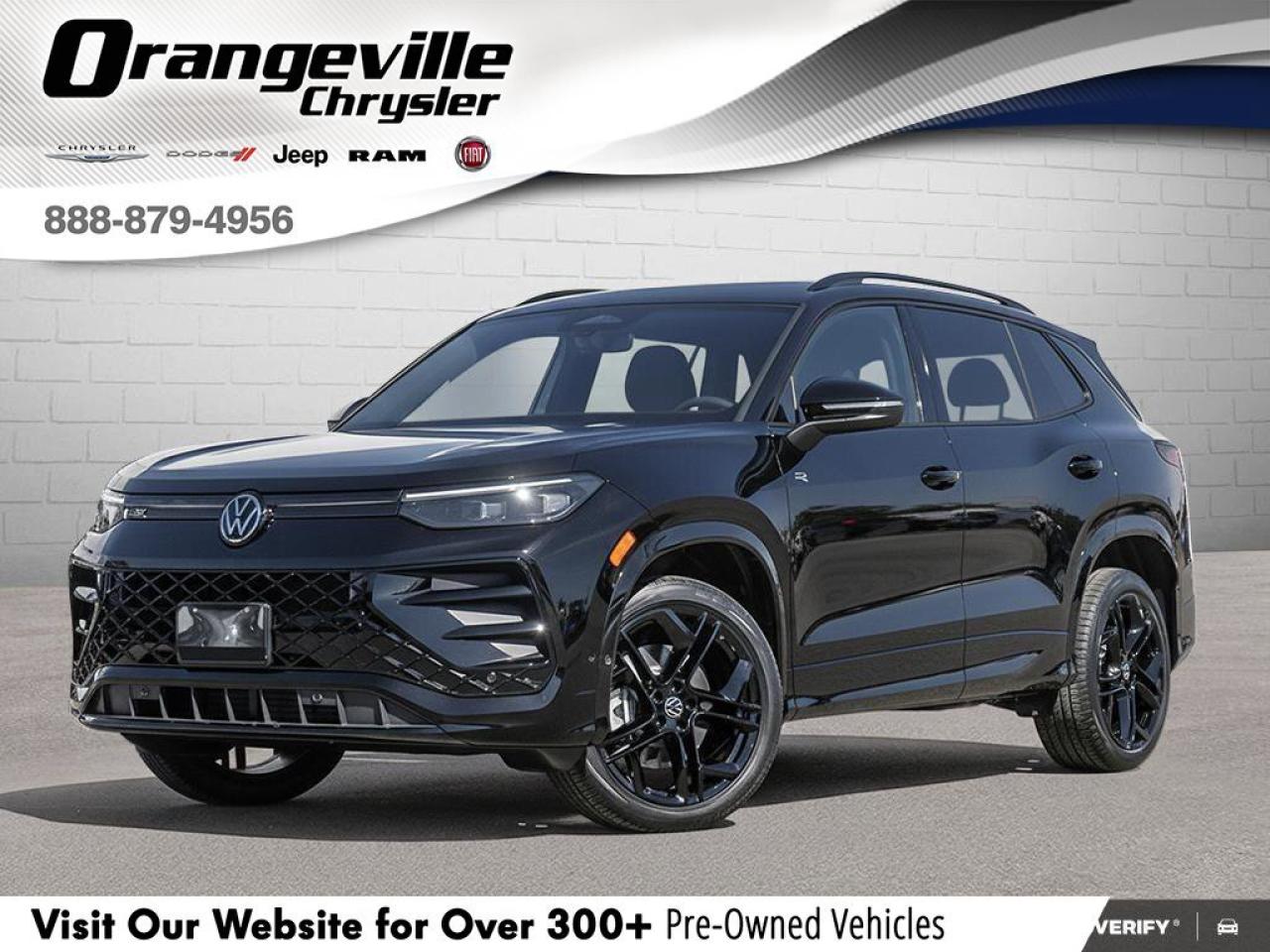 2026 Volkswagen Tiguan Comfortline R-Line Black Edition 4MOTION Photo