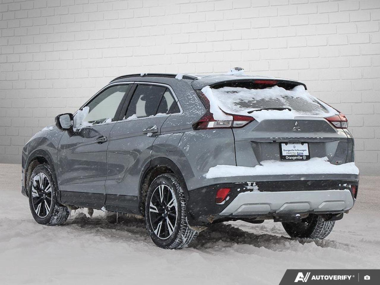2023 Mitsubishi Eclipse Cross SEACCIDENT-FREE, AWD, HTD SEATS, HTD WHEEL, CARPLA Photo
