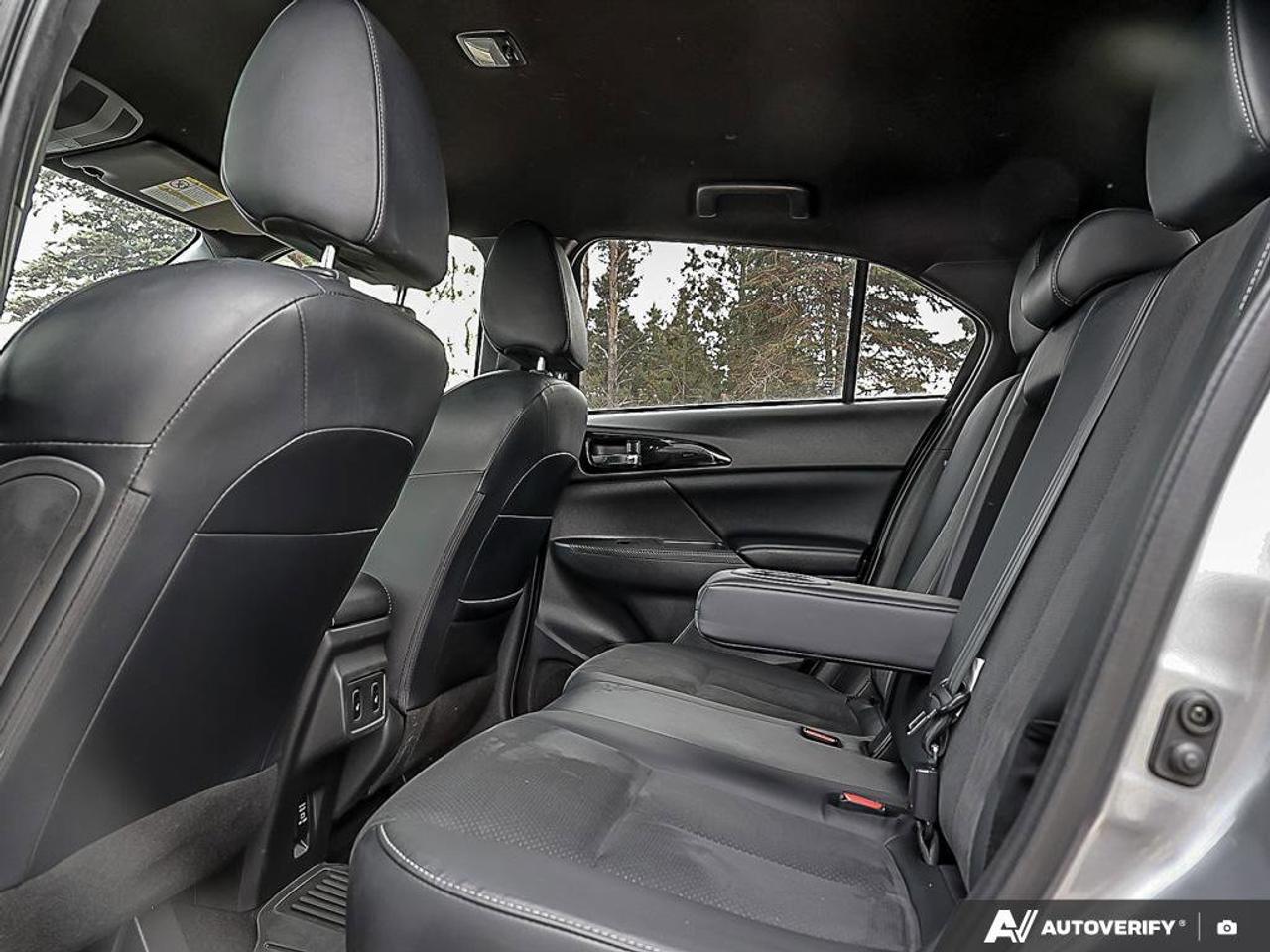 2023 Mitsubishi Eclipse Cross Se S-AwcACCIDENT-FREE, AWD, HTD SEATS, HTD WHEEL, Photo