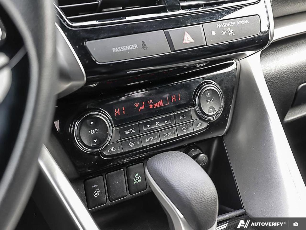 2023 Mitsubishi Eclipse Cross Se S-AwcACCIDENT-FREE, AWD, HTD SEATS, HTD WHEEL, Photo