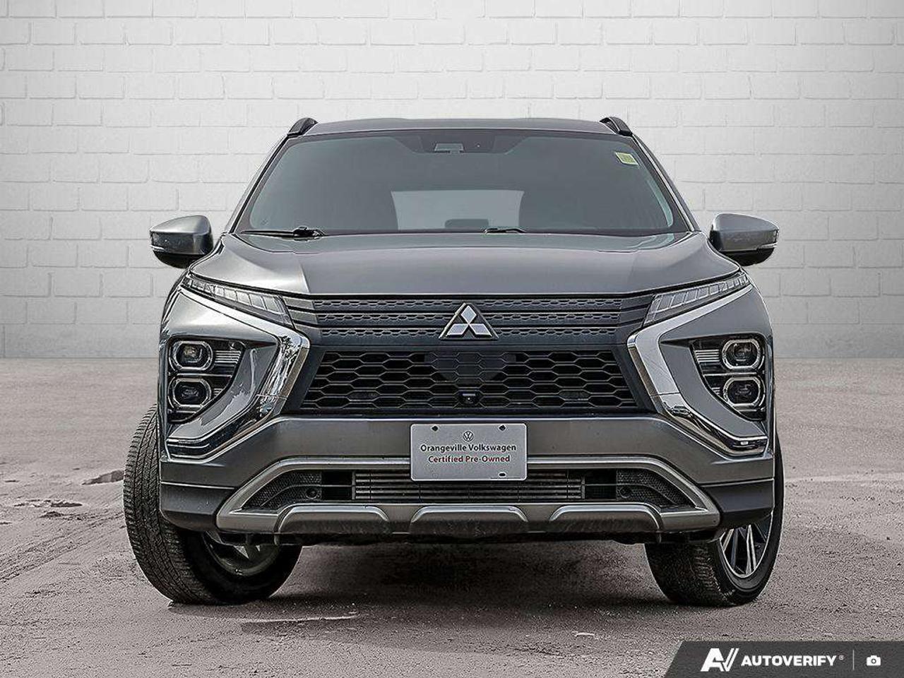 2023 Mitsubishi Eclipse Cross Se S-AwcACCIDENT-FREE, AWD, HTD SEATS, HTD WHEEL, CARPLAY, ADAPTIVE CRUISE Photo