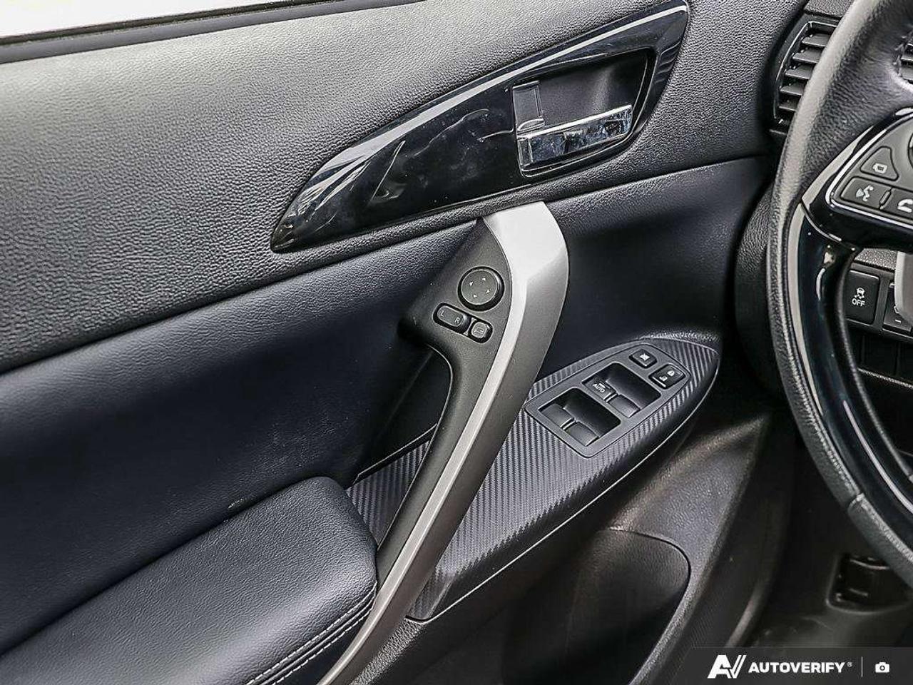 2023 Mitsubishi Eclipse Cross Se S-AwcACCIDENT-FREE, AWD, HTD SEATS, HTD WHEEL, CARPLAY, ADAPTIVE CRUISE Photo