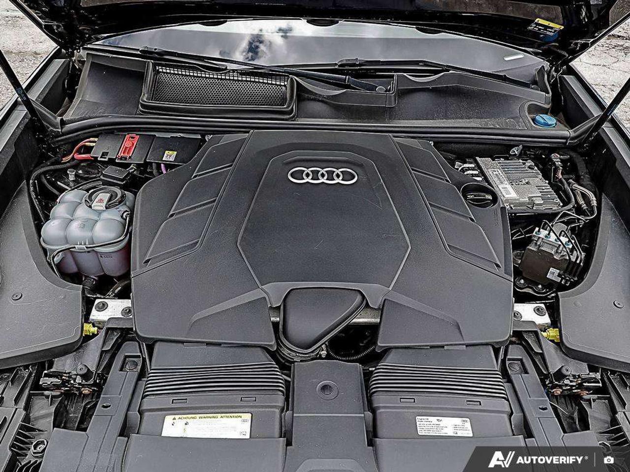 2019 Audi Q8 ProgressivACCIDENT-FREE, DRIVERS ASSIST PACK, B&O AUDIO, HTD + CLD SEATS, SUNROOF Photo