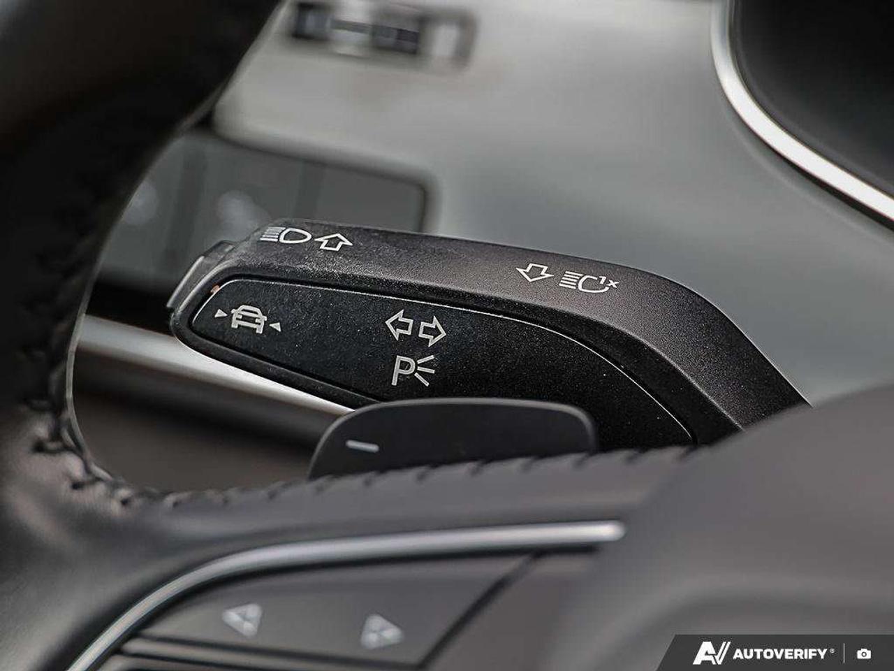 2019 Audi Q8 ProgressivACCIDENT-FREE, DRIVERS ASSIST PACK, B&O AUDIO, HTD + CLD SEATS, SUNROOF Photo