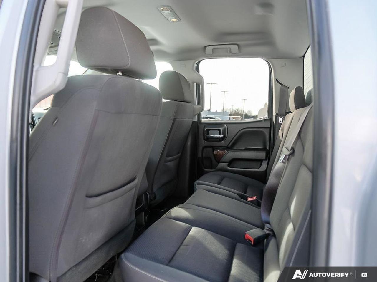 2017 GMC SIERRA 2500HD SLESLE, 6.0L V8, 4X4, CLOTH, ALLOYS, SNOW PLOW PAC Photo