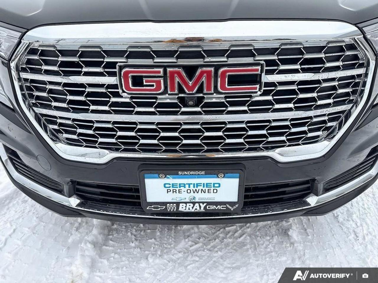 2023 GMC Terrain Denali   SUMMER & WINTER WHEELS AND TIRES, ALL WEA Photo