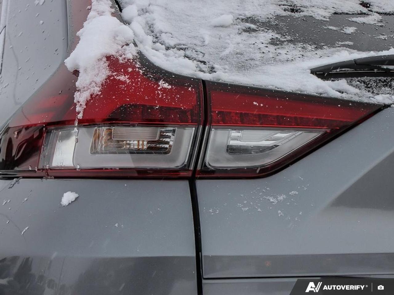 2023 Mitsubishi Eclipse Cross Se S-AwcACCIDENT-FREE, AWD, HTD SEATS, HTD WHEEL, Photo