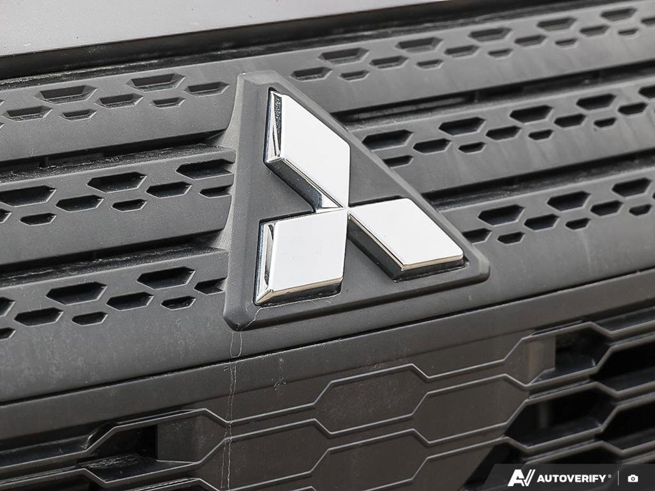 2023 Mitsubishi Eclipse Cross Se S-AwcACCIDENT-FREE, AWD, HTD SEATS, HTD WHEEL, Photo
