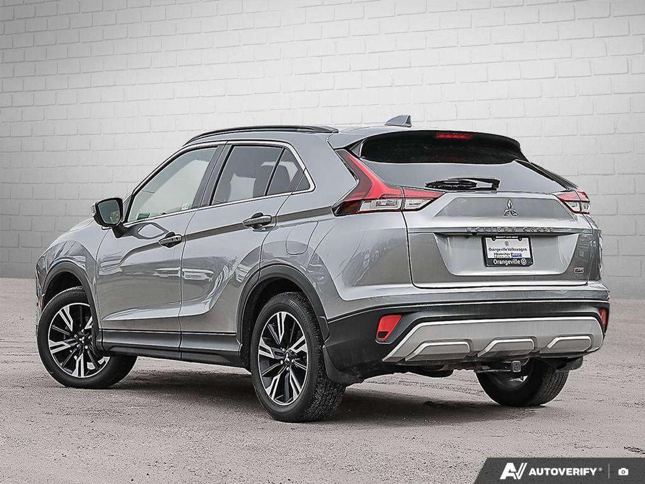 2023 Mitsubishi Eclipse Cross Se S-AwcACCIDENT-FREE, AWD, HTD SEATS, HTD WHEEL, CARPLAY, ADAPTIVE CRUISE Photo