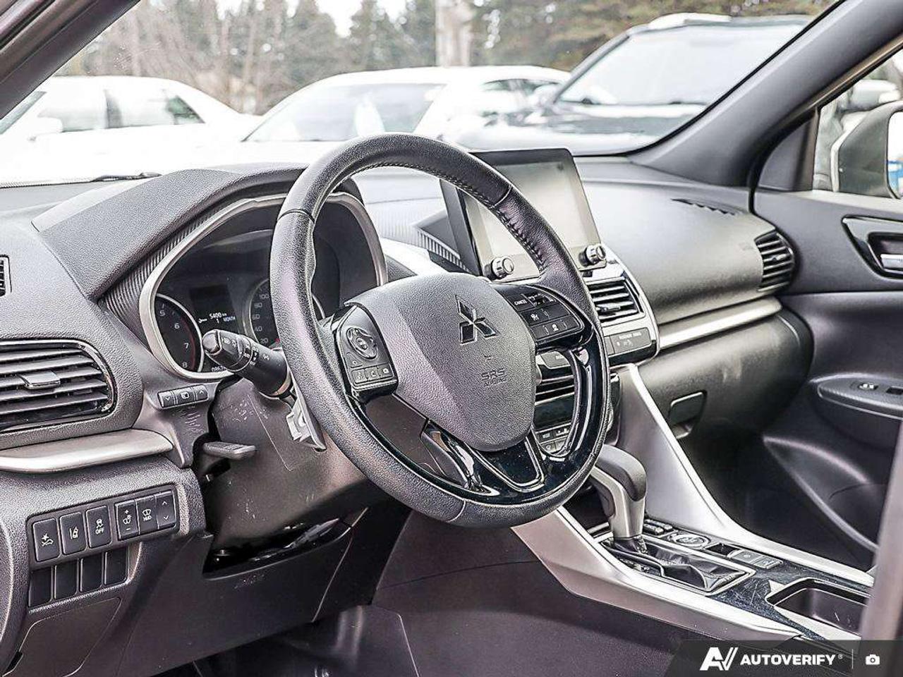 2023 Mitsubishi Eclipse Cross Se S-AwcACCIDENT-FREE, AWD, HTD SEATS, HTD WHEEL, CARPLAY, ADAPTIVE CRUISE Photo