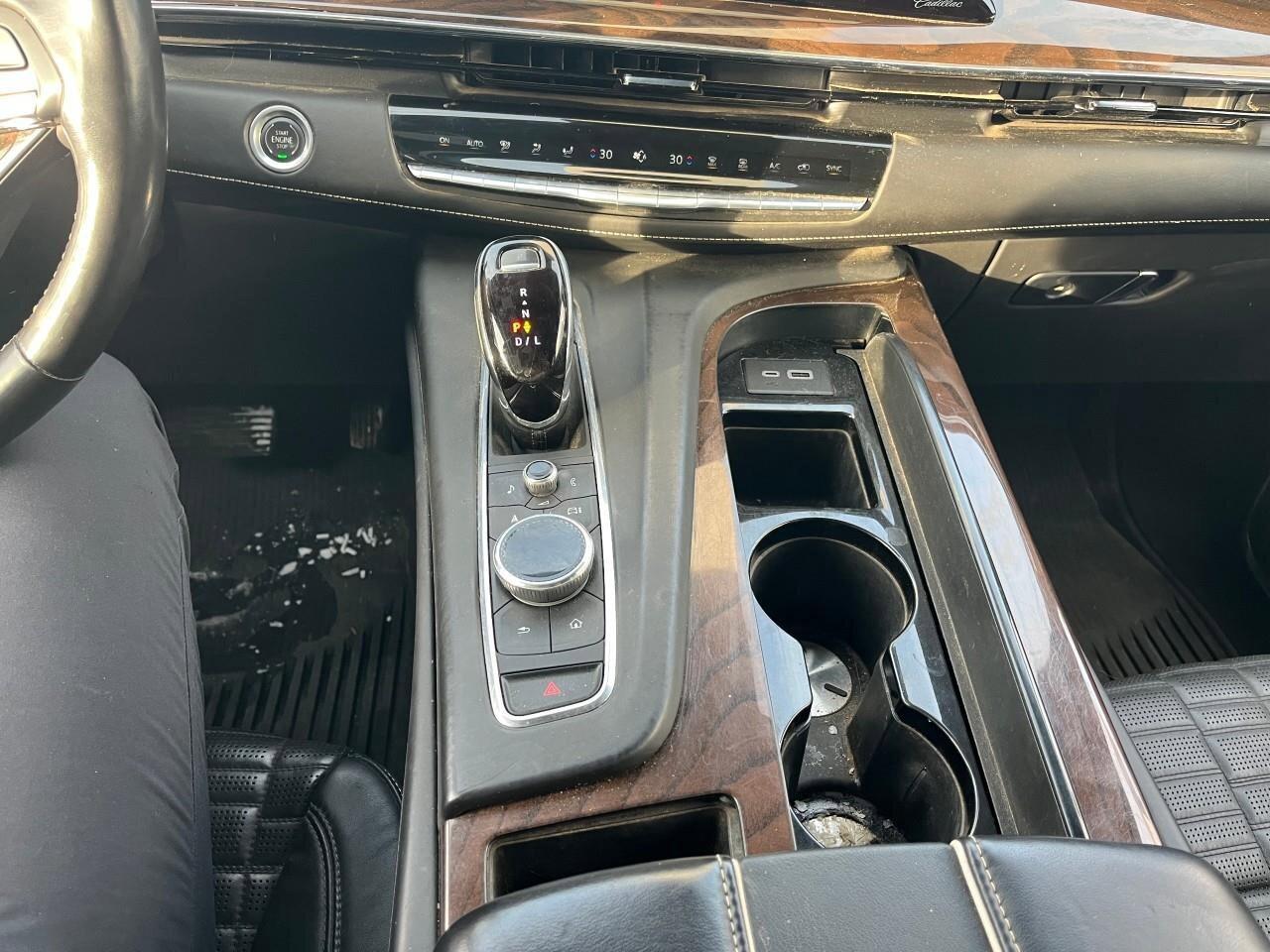 2024 Cadillac Escalade 4WD 4dr Sport Platinum Photo