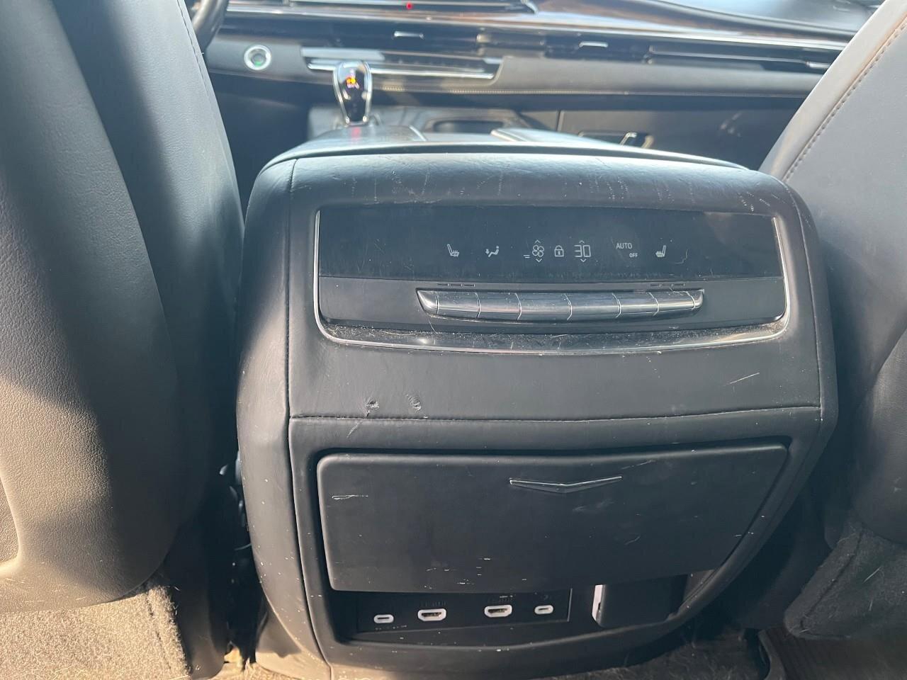 2024 Cadillac Escalade 4WD 4dr Sport Platinum Photo