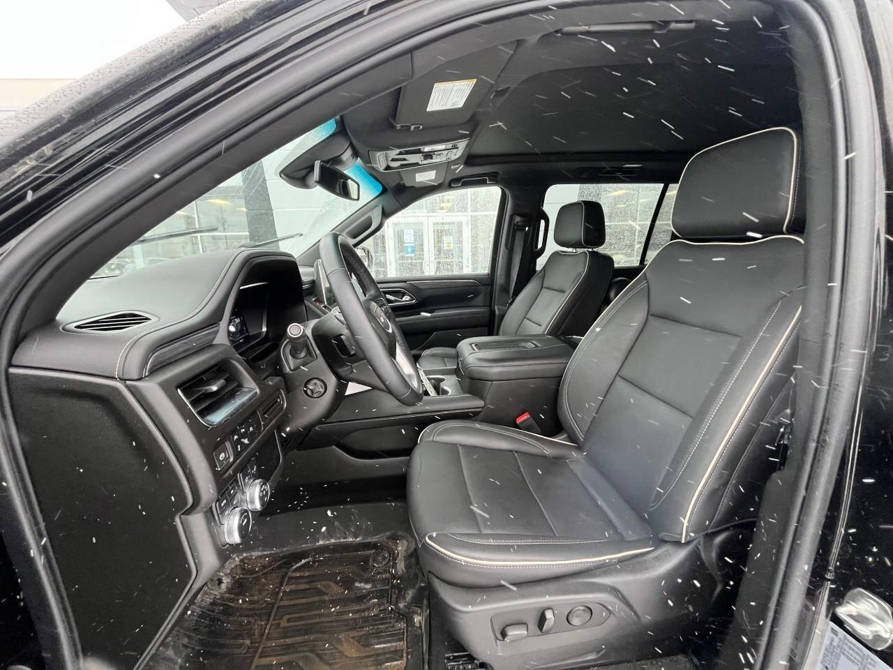 2023 GMC Yukon XL 4WD 4dr SLT Photo