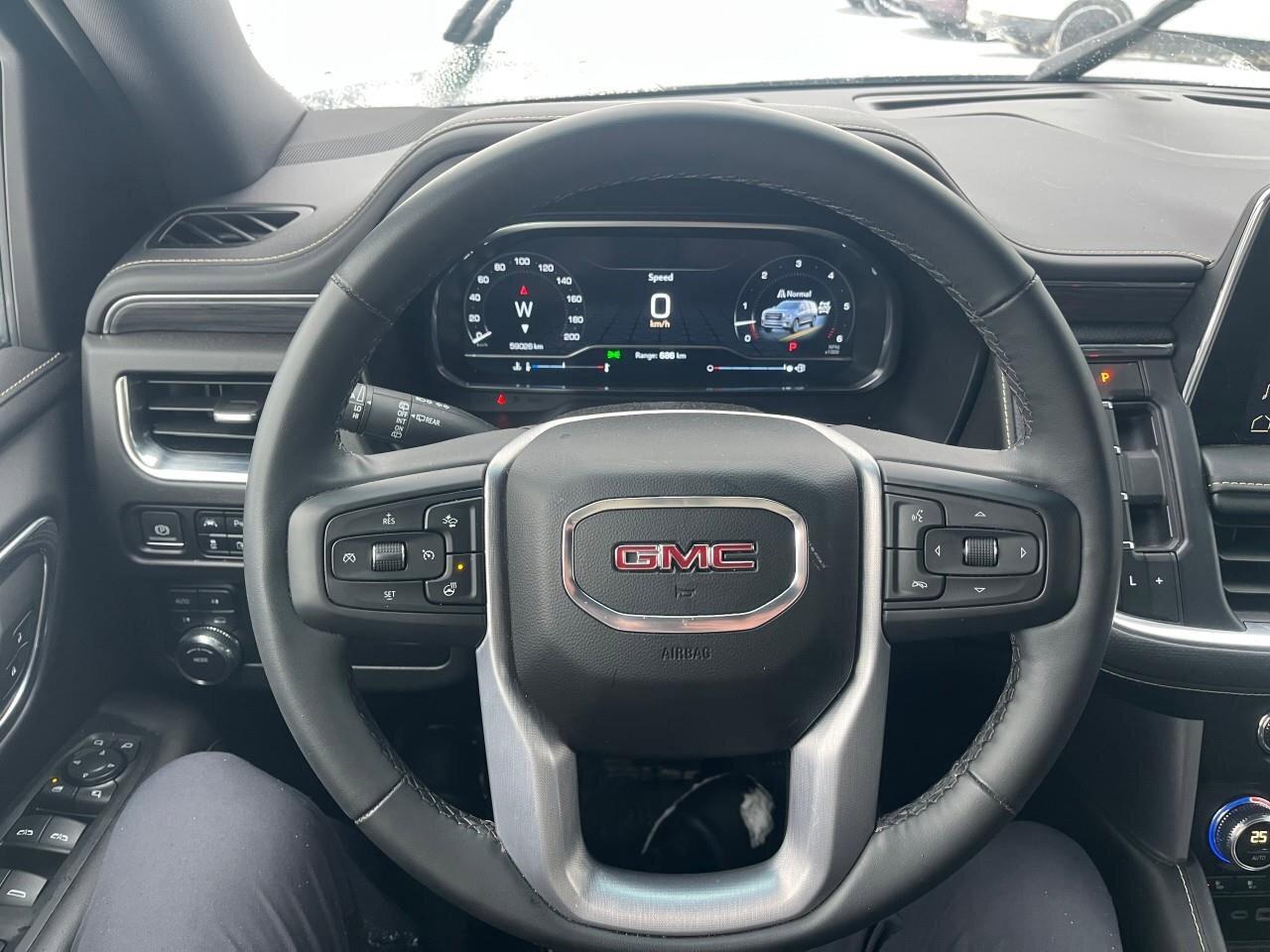 2023 GMC Yukon XL 4WD 4dr SLT Photo