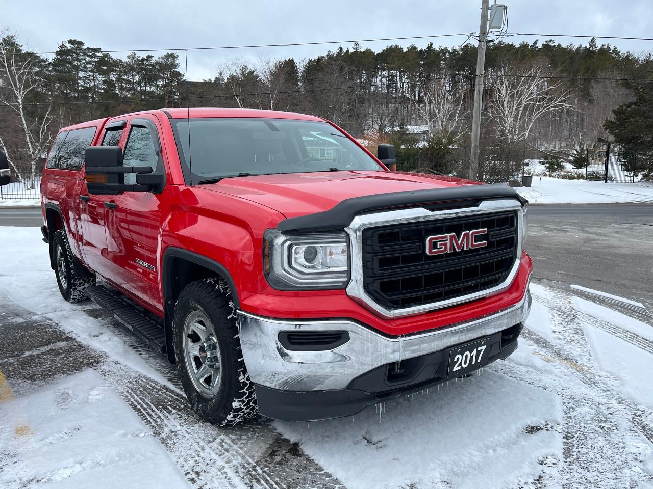 2017 GMC Sierra 1500 2WD Double Cab 143.5" with Matching Leer Cab Photo