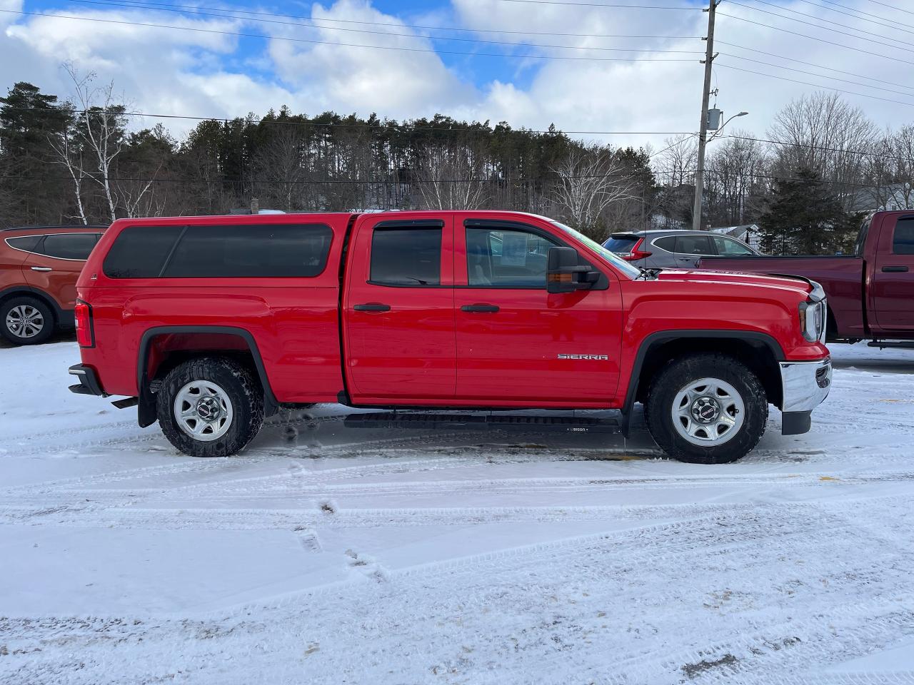 2017 GMC Sierra 1500 2WD Double Cab 143.5" with Matching Leer Cab Photo