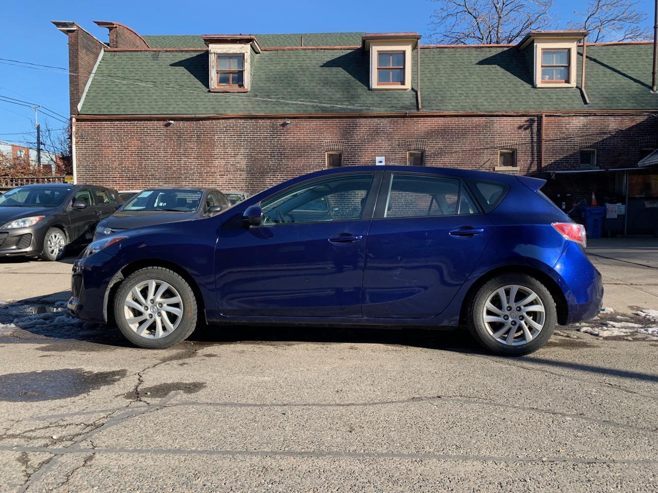 2012 Mazda MAZDA3 4dr HB Sport Auto GX Photo