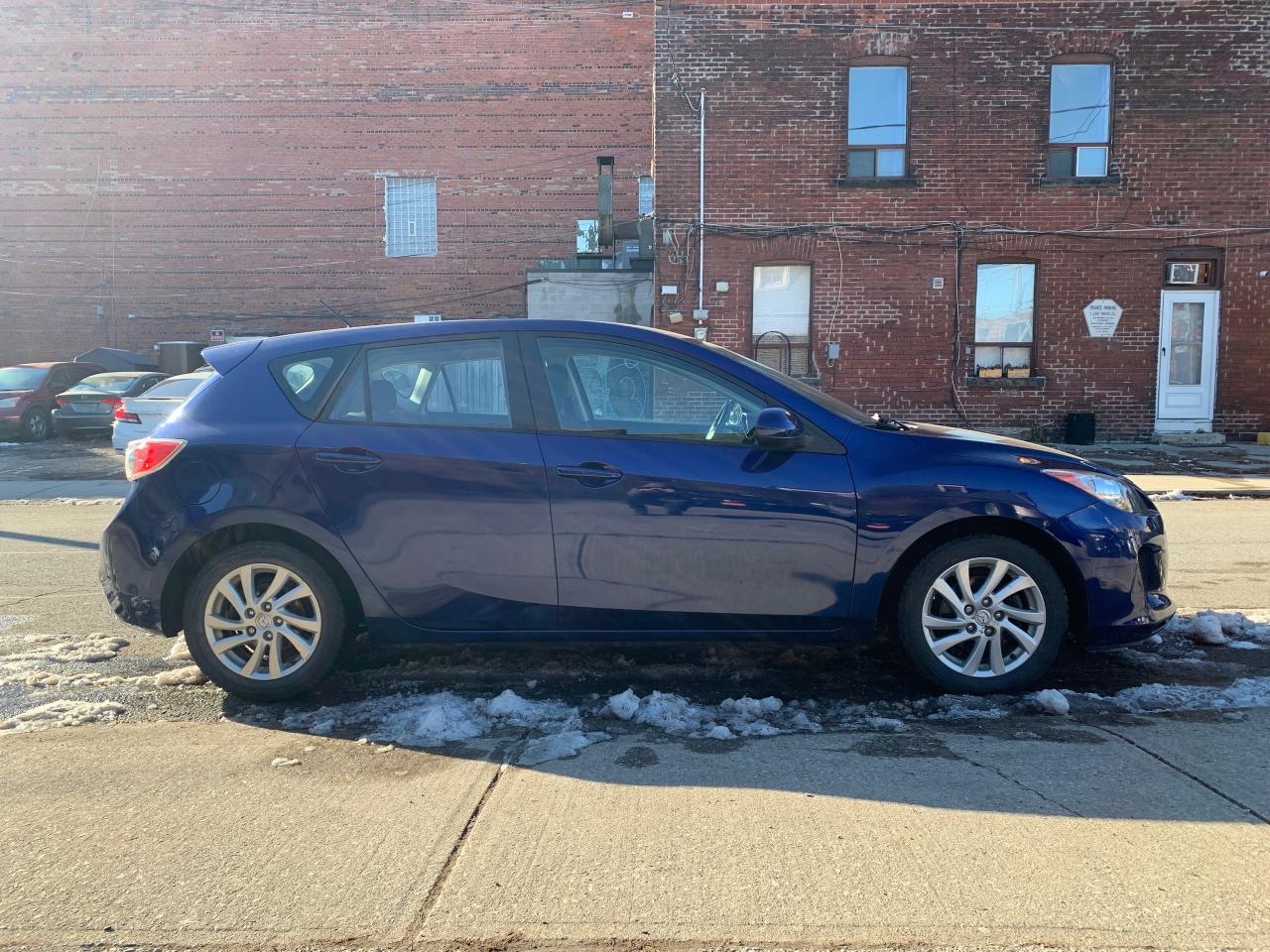 2012 Mazda MAZDA3 4dr HB Sport Auto GX Photo