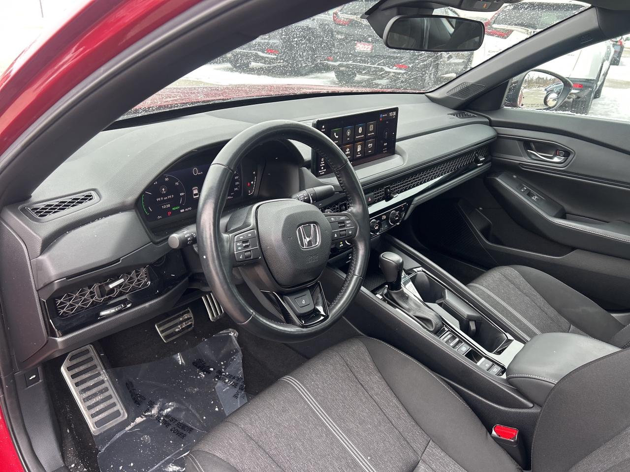 2023 Honda Accord Hybrid Sport CarPlay Rear Cam Sunroof Heated Seats Photo