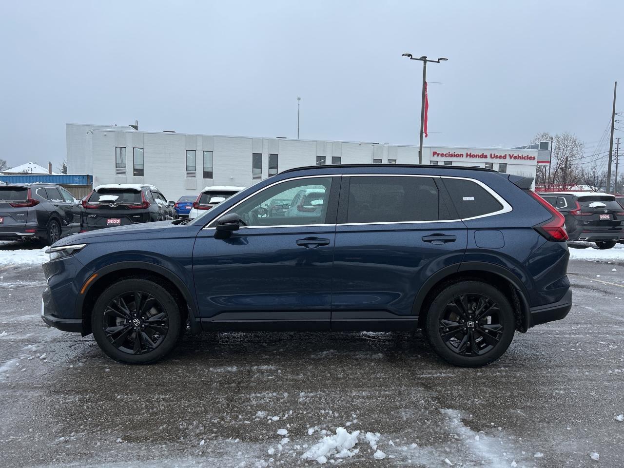 2024 Honda CR-V Hybrid Touring Leather  Navigation  Sunroof  CarPlay Photo