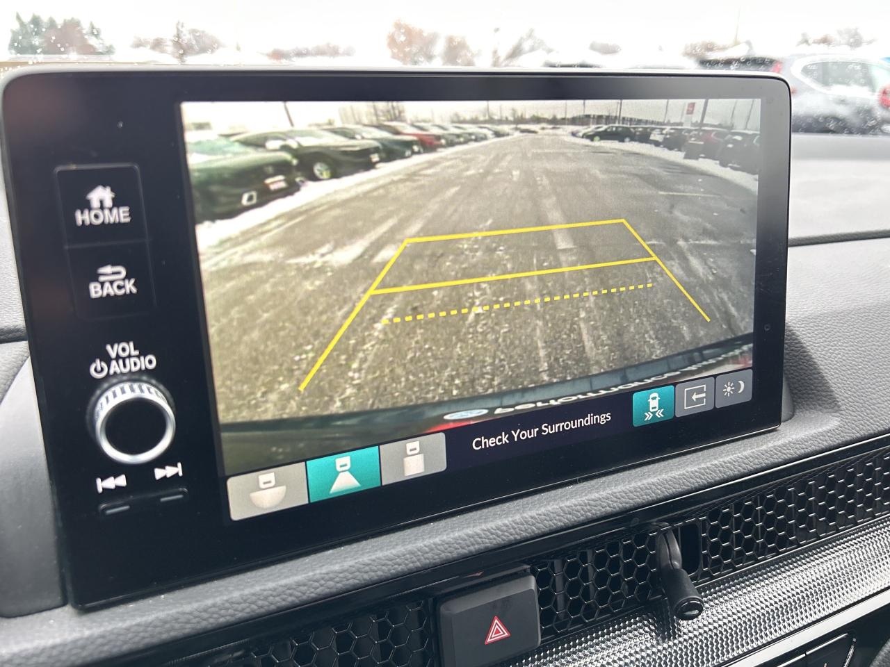 2024 Honda CR-V Hybrid Touring Leather  Navigation  Sunroof  CarPlay Photo