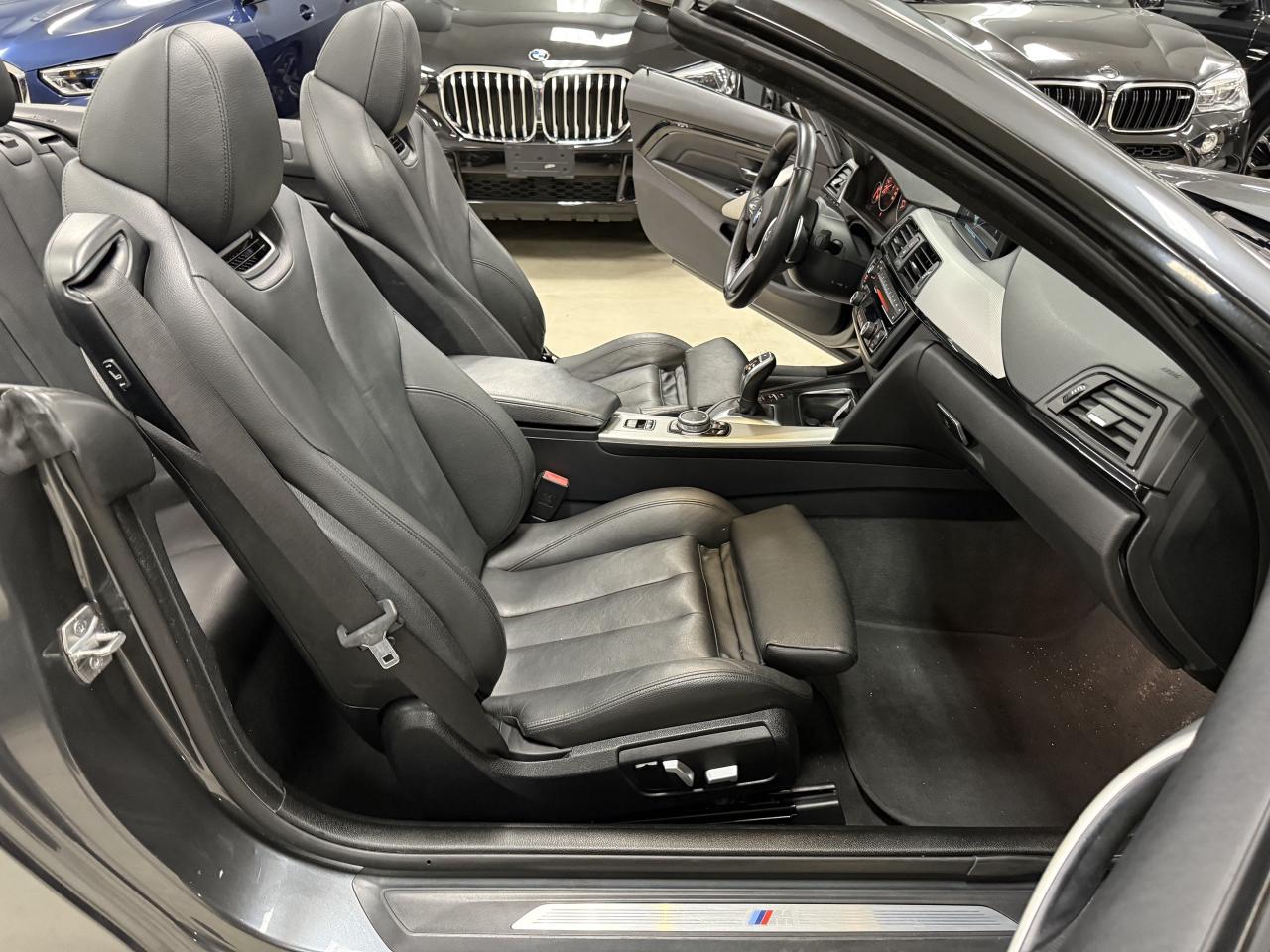 2016 BMW 4 Series 2dr Conv 435i xDrive AWD**M-SPORT**NO ACCIDENTS* Photo