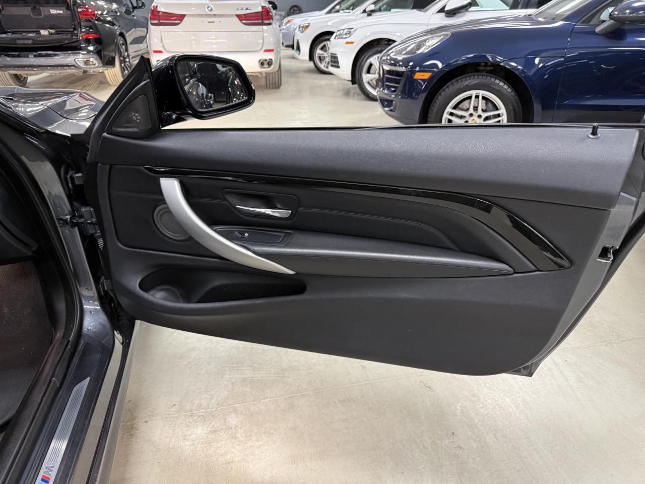 2016 BMW 4 Series 2dr Conv 435i xDrive AWD**M-SPORT**NO ACCIDENTS* Photo