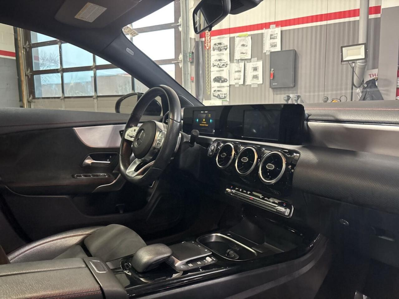 2021 Mercedes-Benz CLA250 CLA 250  4MATIC AMG Pkg/ Android Car Play/ NAVI/ S Photo