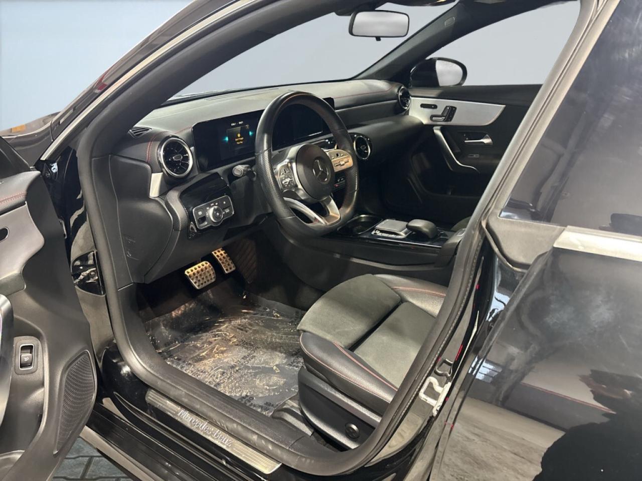 2021 Mercedes-Benz CLA250 CLA 250  4MATIC AMG Pkg/ Android Car Play/ NAVI/ S Photo