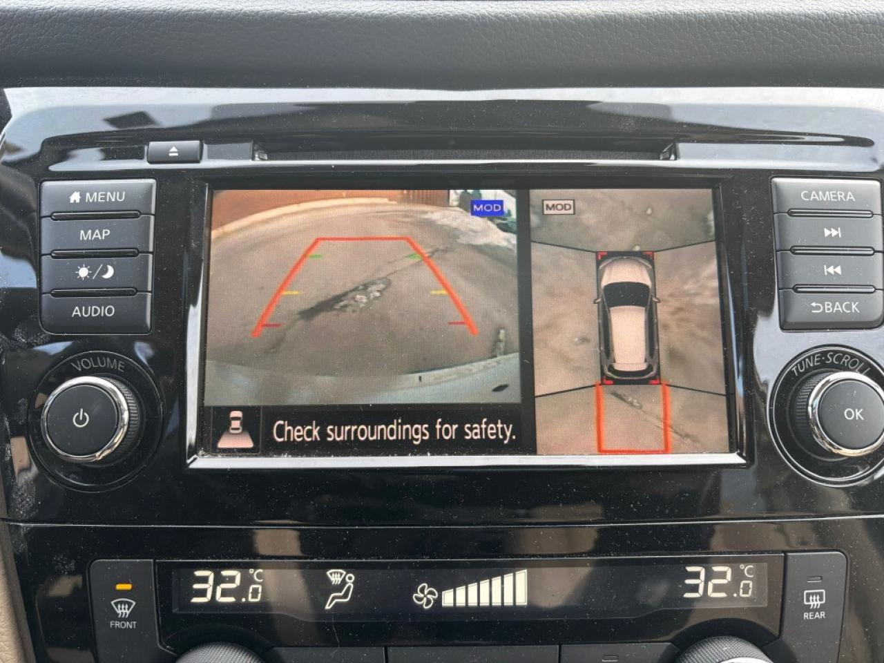 2018 Nissan Rogue SL AWD/Leather/NAVI/Sunroof/Remote Start/Drive Ass Photo