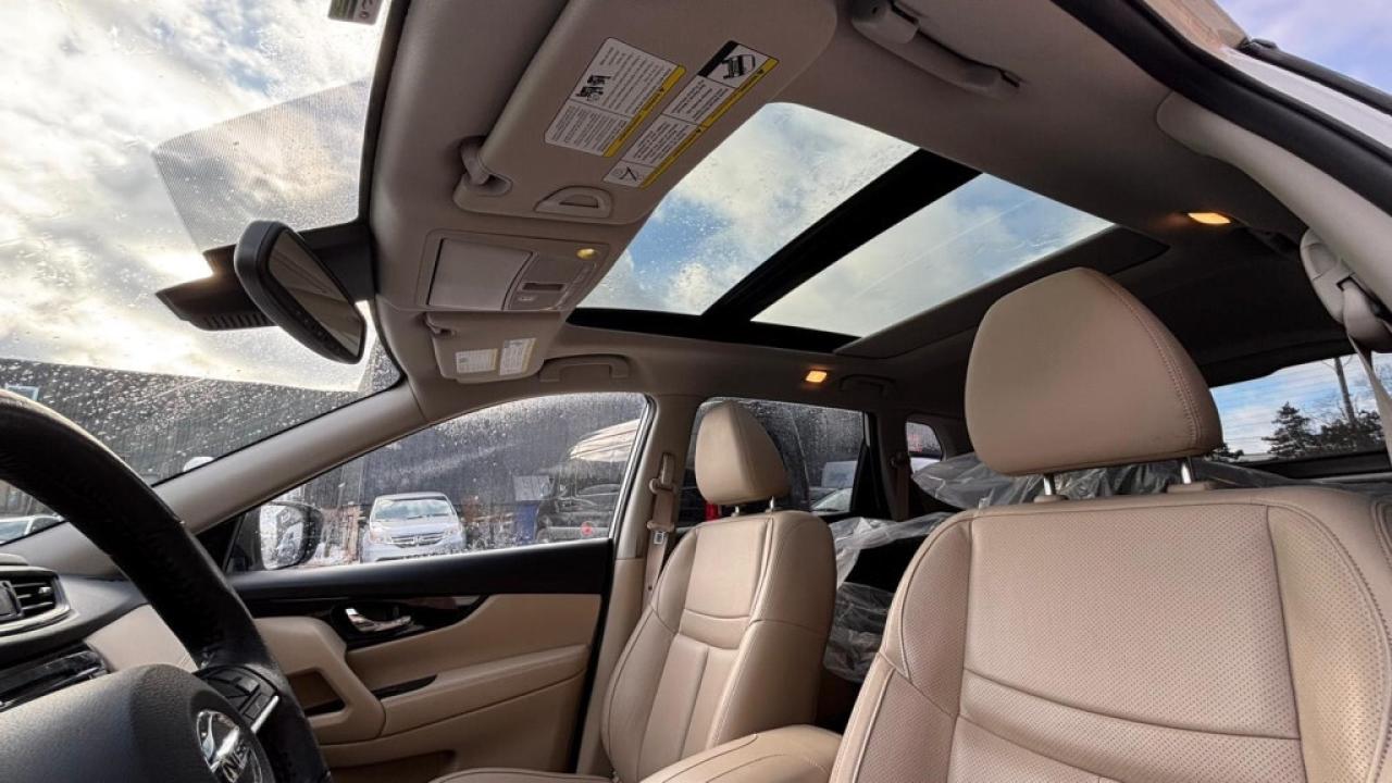 2018 Nissan Rogue SL AWD/Leather/NAVI/Sunroof/Remote Start/Drive Ass Photo