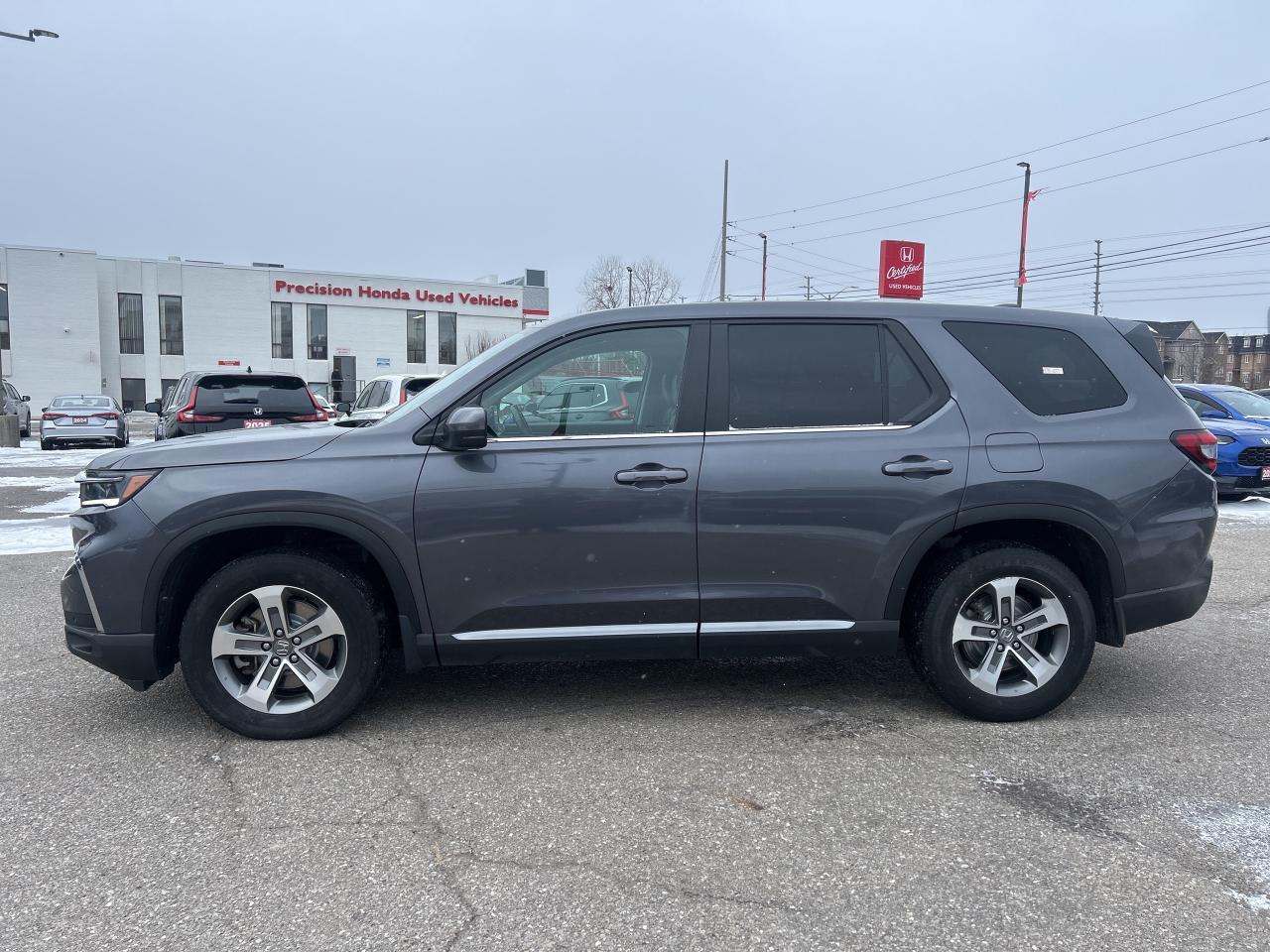 2023 Honda Pilot EX-L  Leather  Blind Spot CarPlay Rear Camera Photo2
