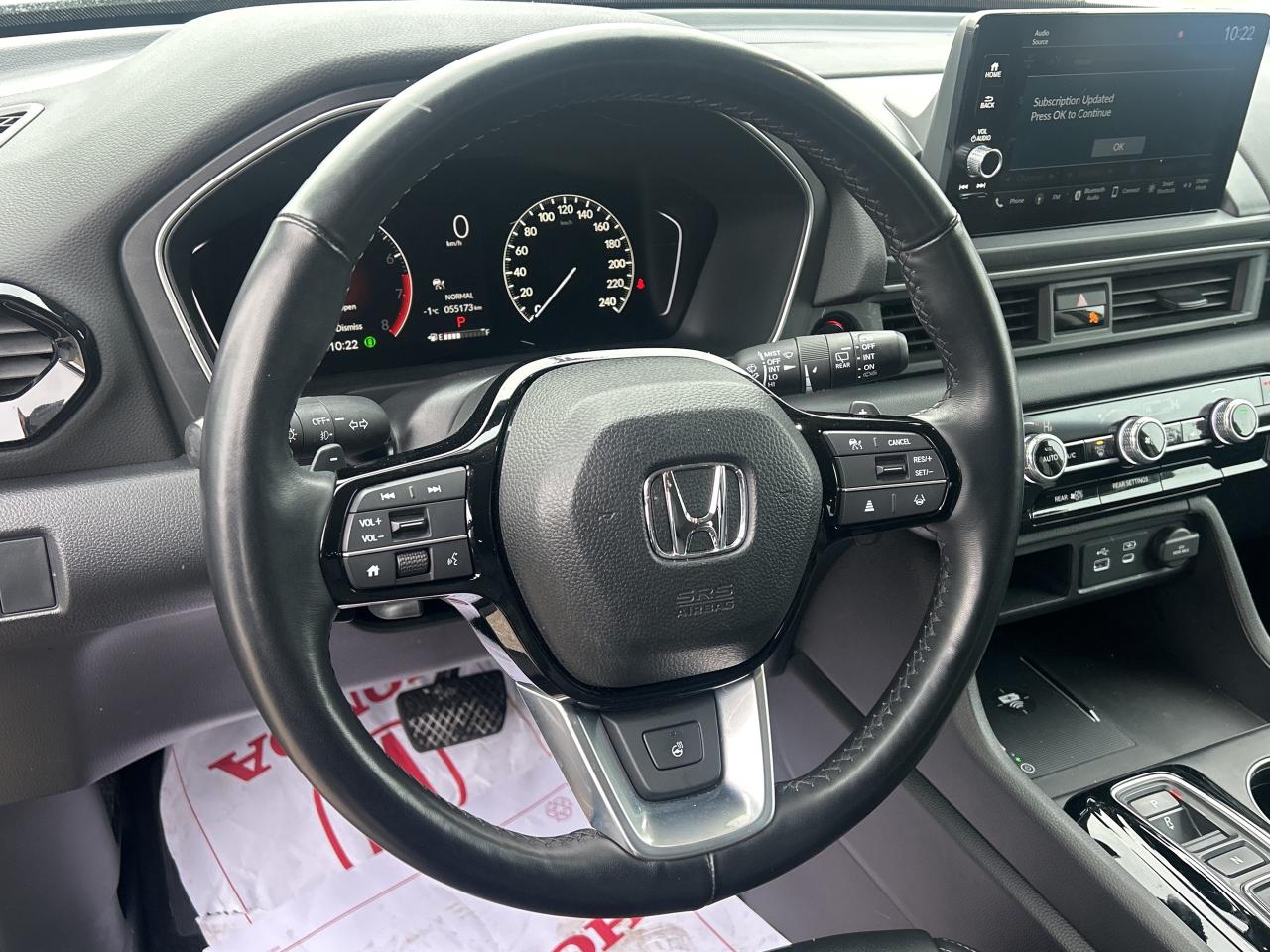 2023 Honda Pilot EX-L  Leather  Blind Spot CarPlay Rear Camera Photo