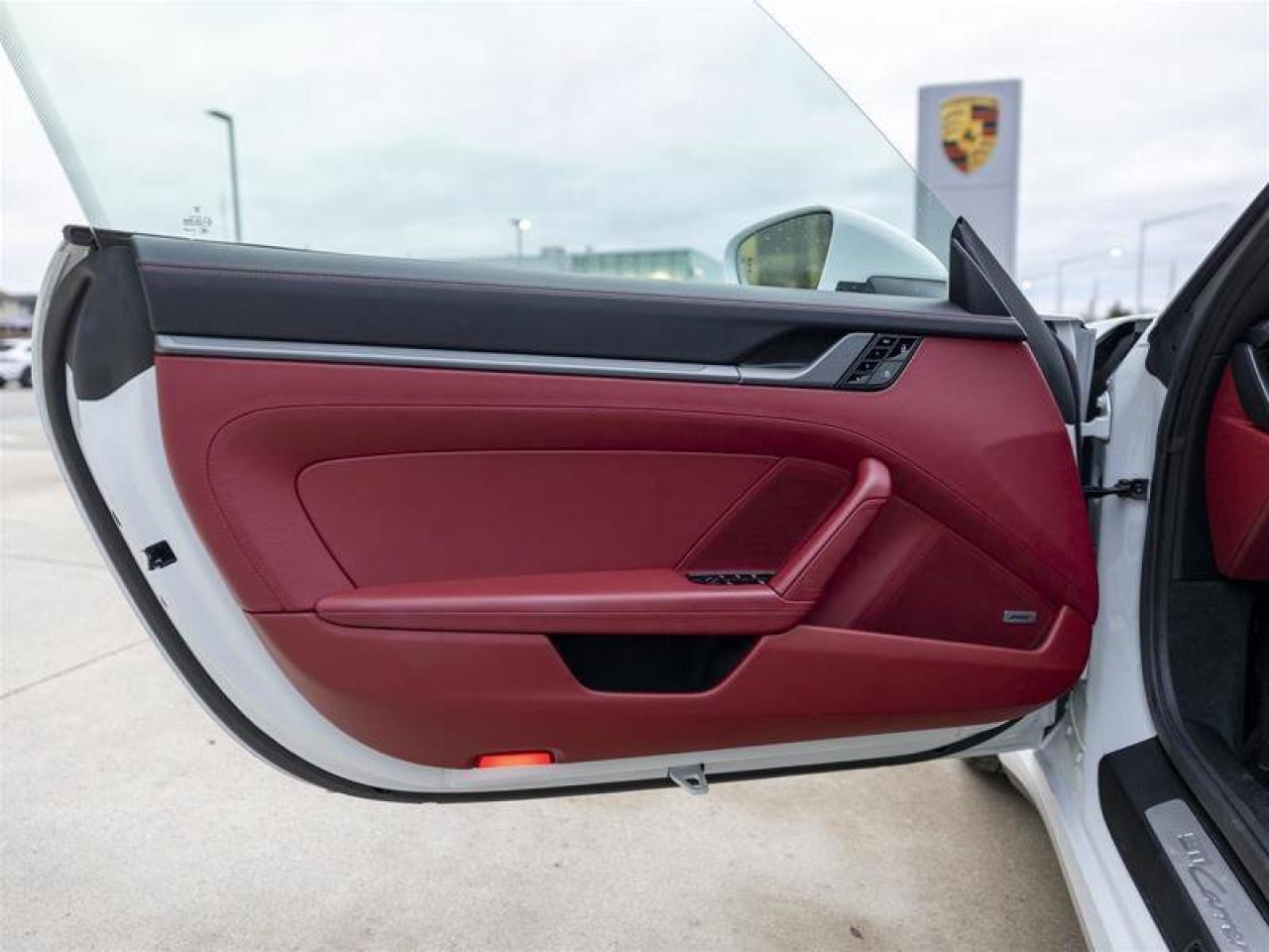 2020 Porsche 911 Carrera 4S White Photo