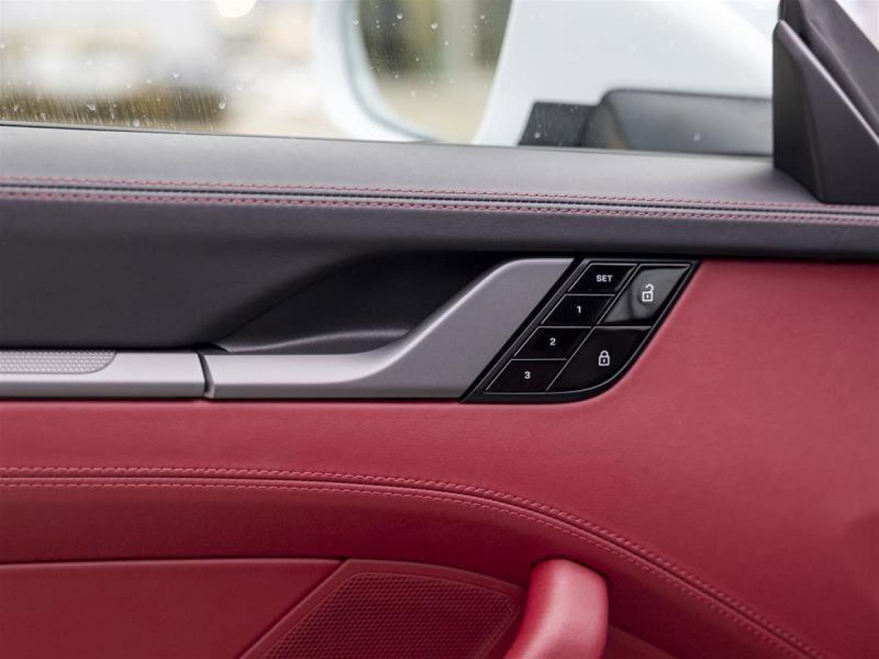 2020 Porsche 911 Carrera 4S White Photo