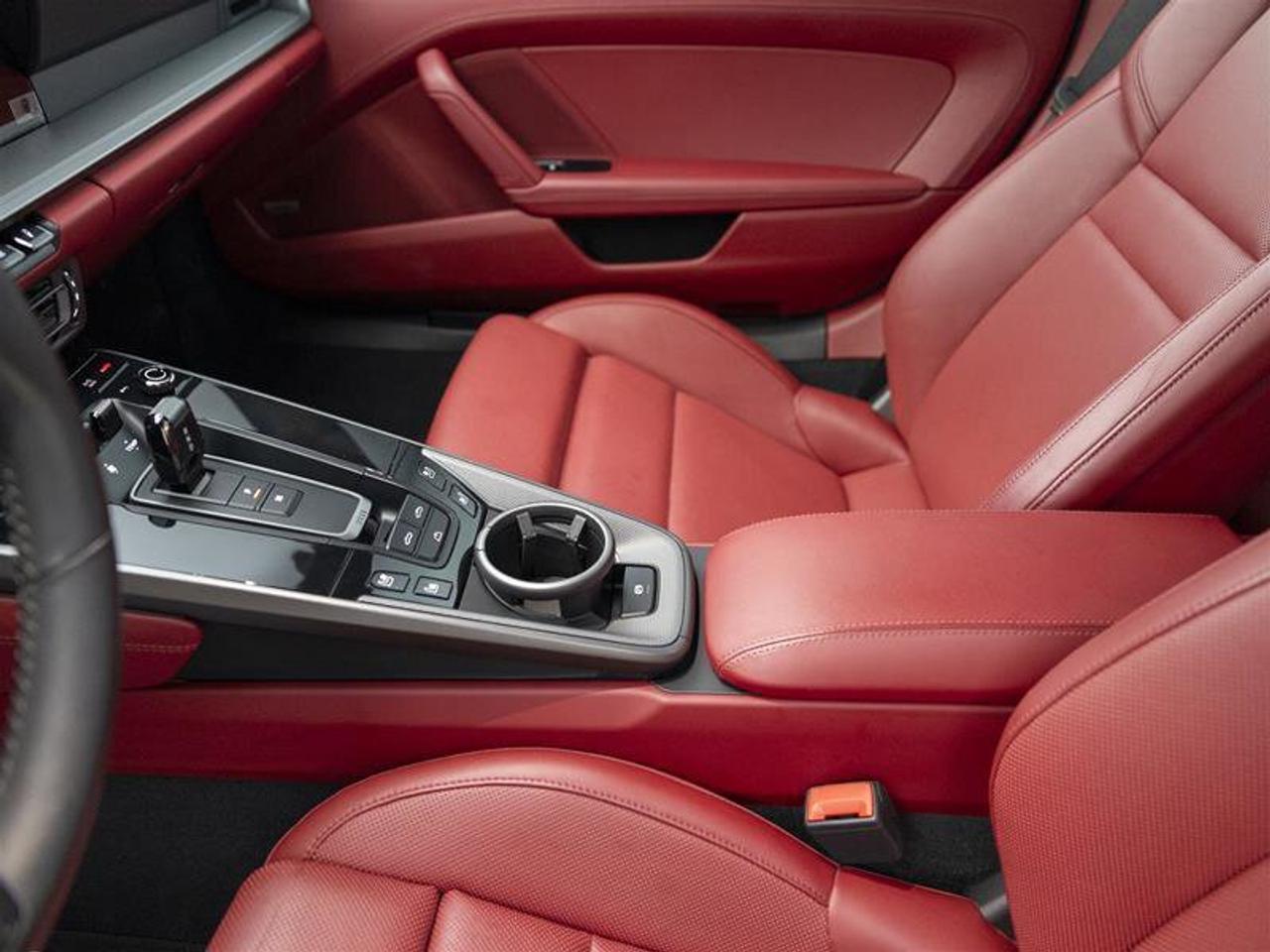 2020 Porsche 911 Carrera 4S White Photo