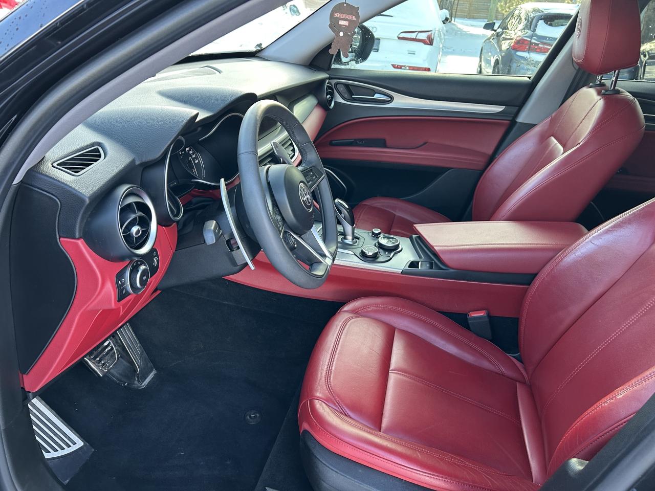 2019 Alfa Romeo Stelvio Q4 Photo