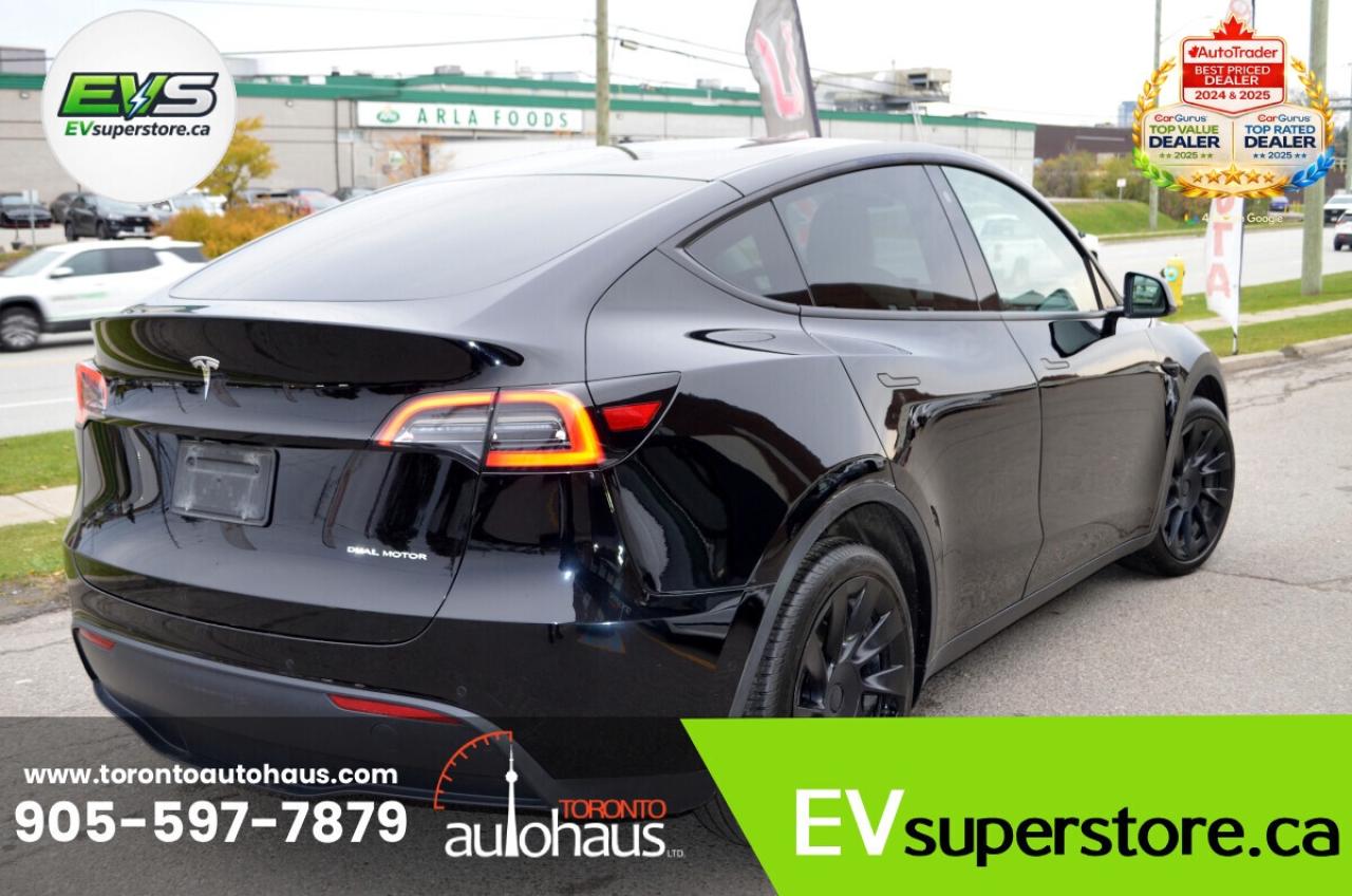 2023 Tesla Model Y LR AWD White Interior I EVSUPERSTORE.CA Photo4