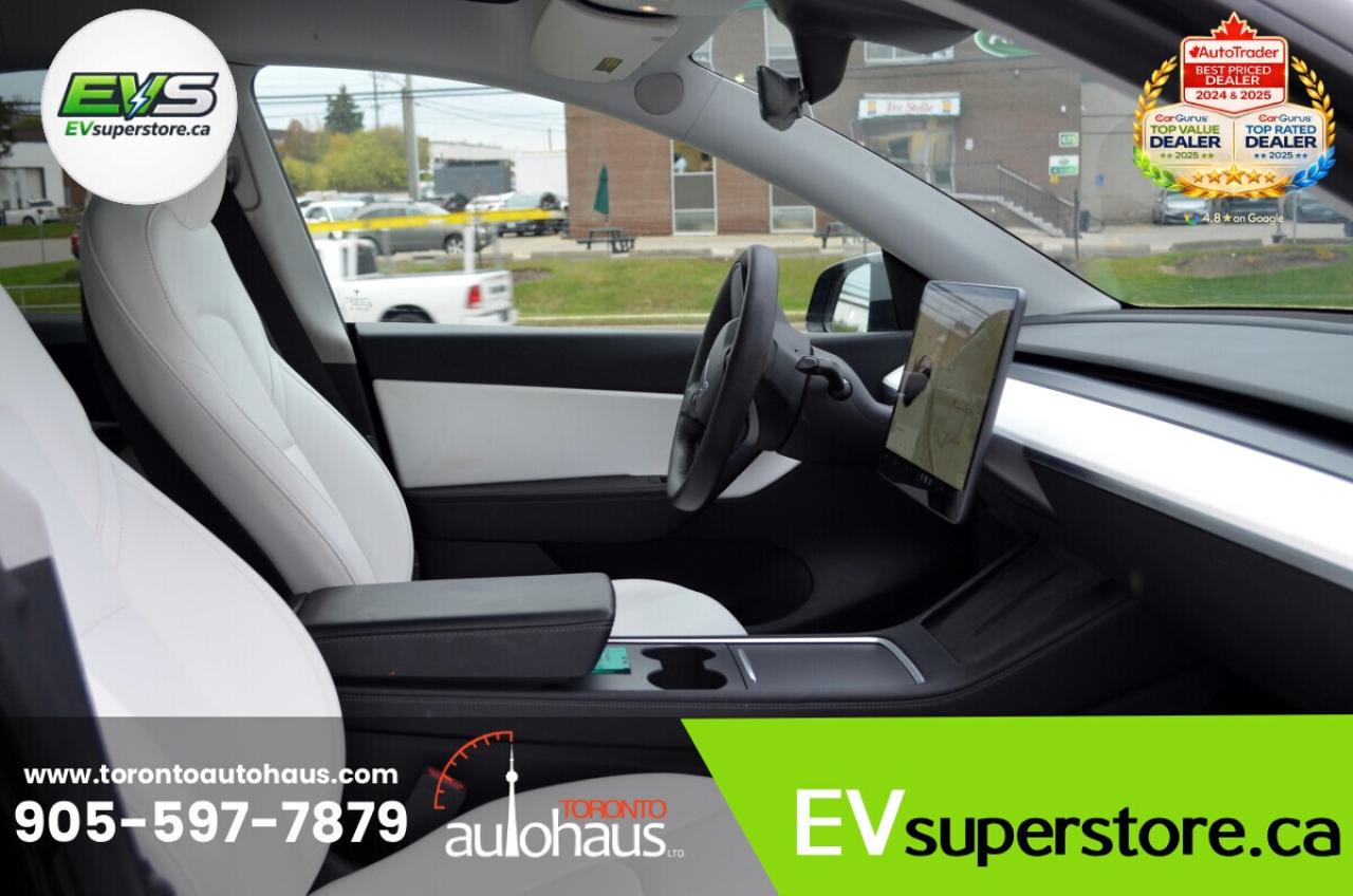 2023 Tesla Model Y LR AWD White Interior I EVSUPERSTORE.CA Photo