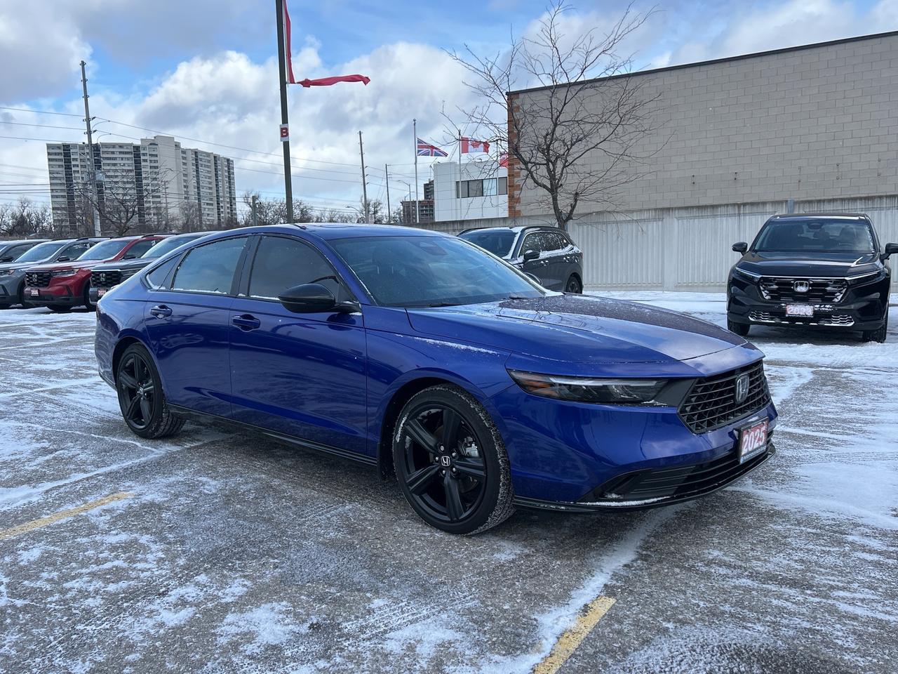 2025 Honda Accord Hybrid Sport-L Leather CarPlay Sunroof Heated Seats Photo