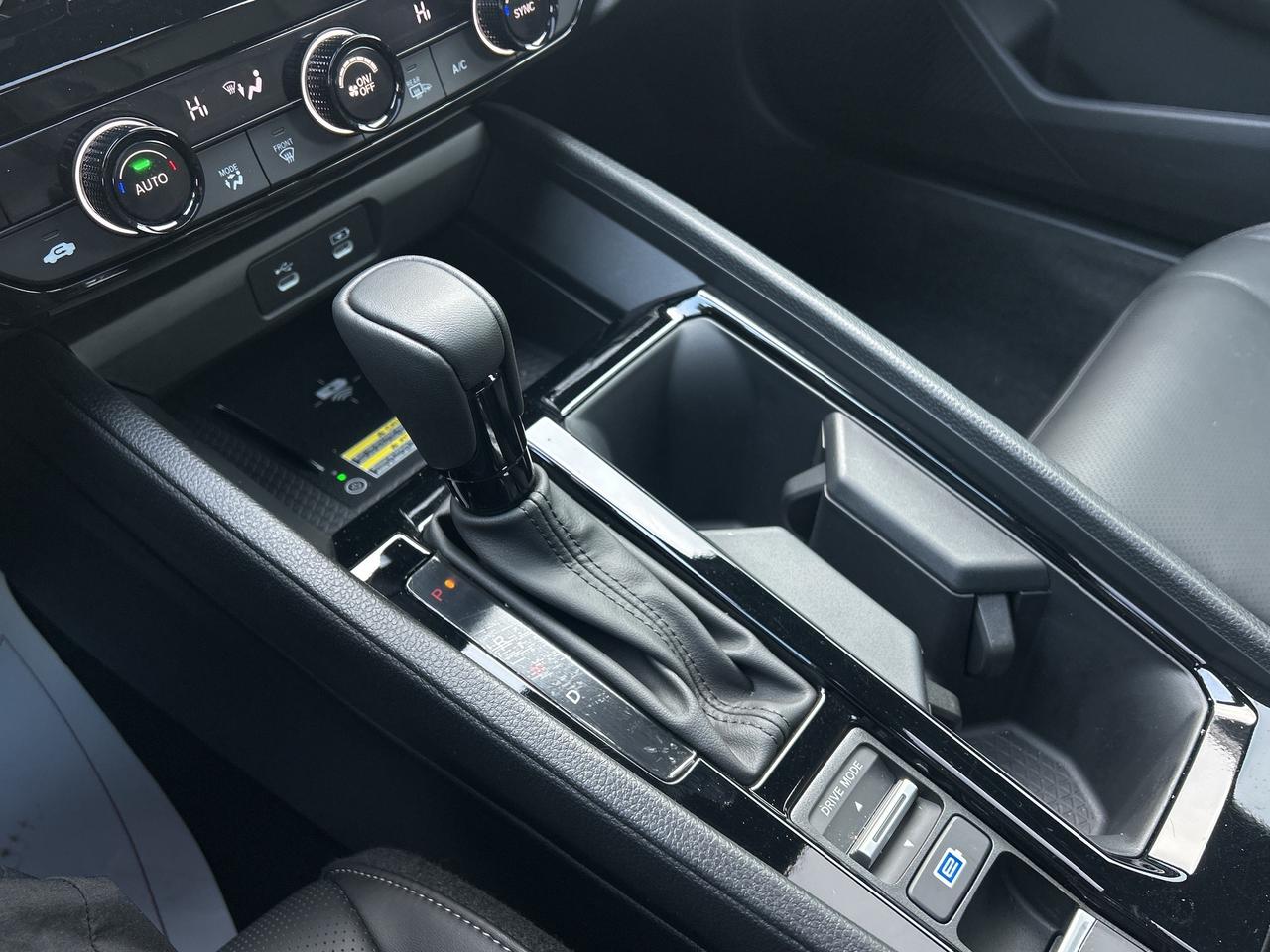2025 Honda Accord Hybrid Sport-L Leather CarPlay Sunroof Heated Seats Photo
