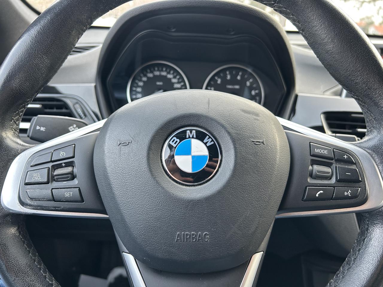 2017 BMW X1  Photo